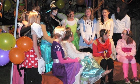 Kids dressed up at the Halloween Hoot