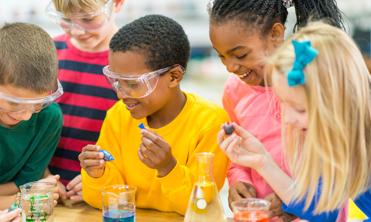 Kids doing science experiments