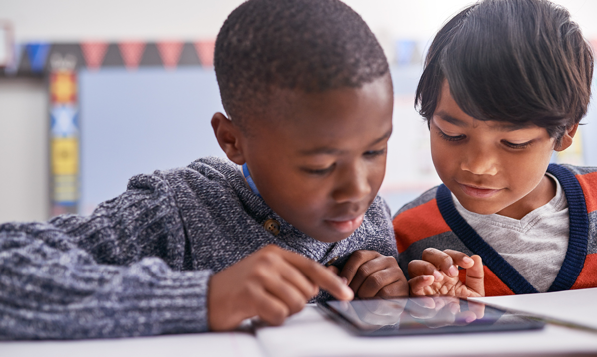 Using smartphones and laptops in class