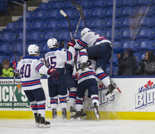 ’90s Night Thanksgiving Eve Bash at USA Hockey Area in Plymouth