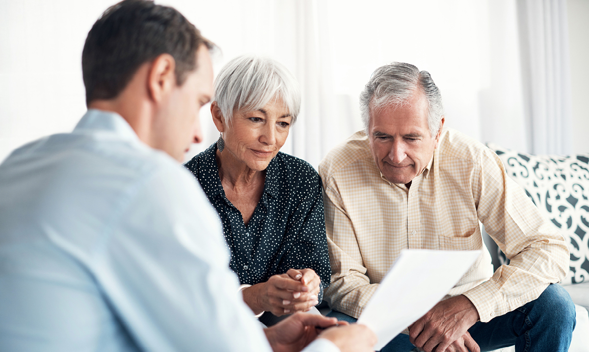 reasons-hiring-a-realtor-who-is-an-attorney-is-the-right-move