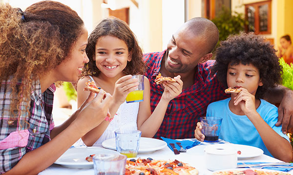 detroit-restaurants-for-kids-istock