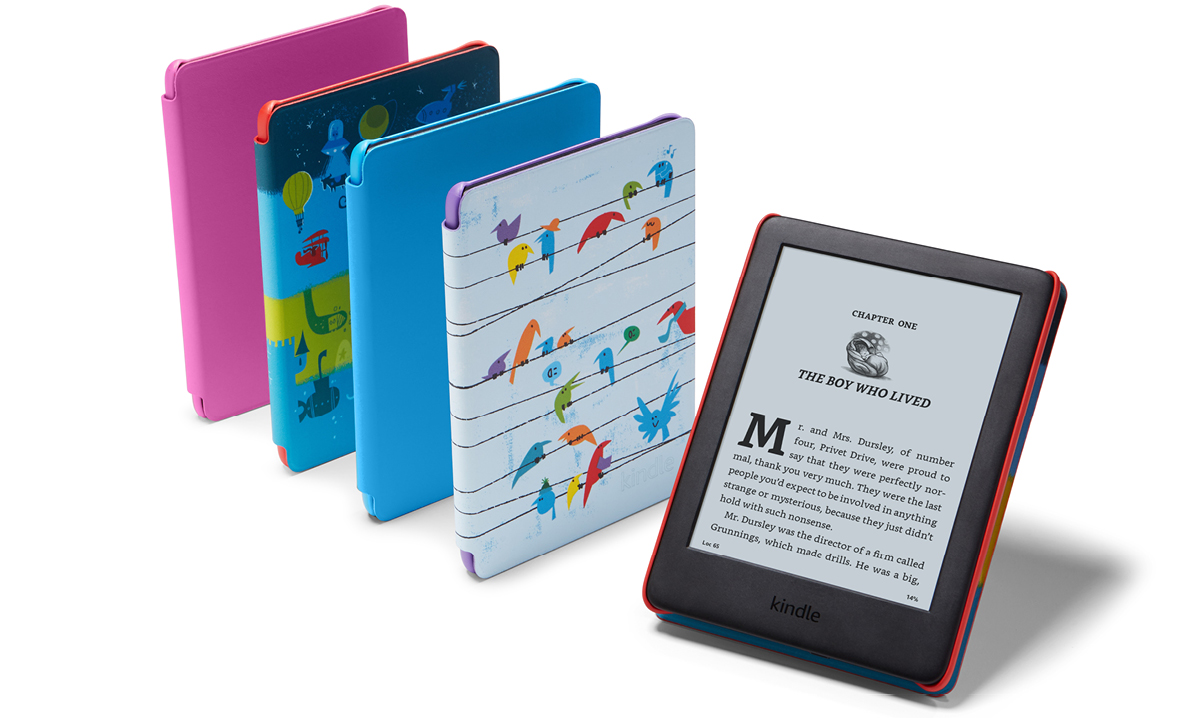 Image of kindle for kids along with four accessories on a white background