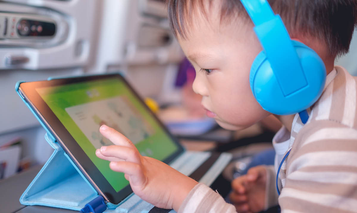 educational-youtube-channels-stock-yaoinlove