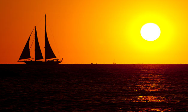 boat-cruises-in-Michigan-stock