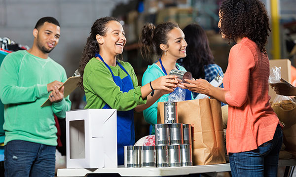 volunteer-opportunities-for-kids-istock