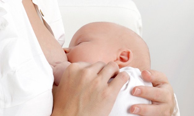 when-to-stop-breastfeeding-istock