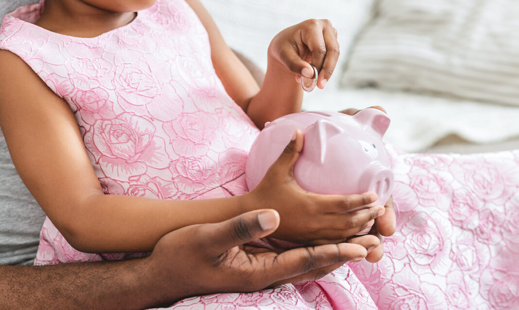 how-macomb-county-promotes-financial-literacy-istock-prostock-studio