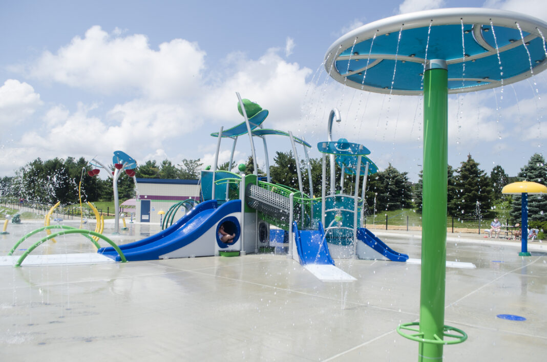 Outdoor water parks near detroit