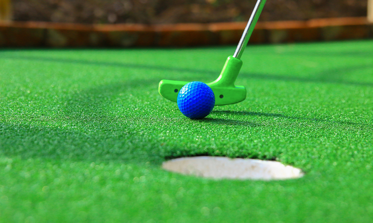 calendar-mini-golf-photo-credit-istock-milepost430media
