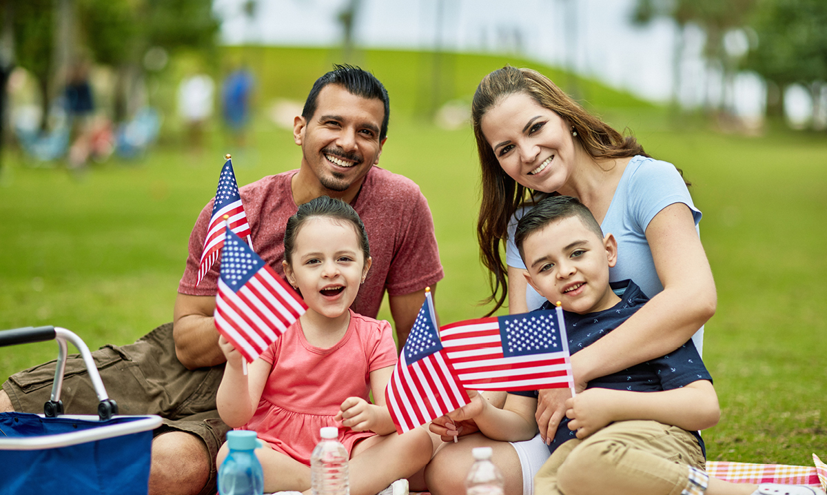 fourth-of-july-events-and-things-to-do-with-families-in-macomb-county-stock