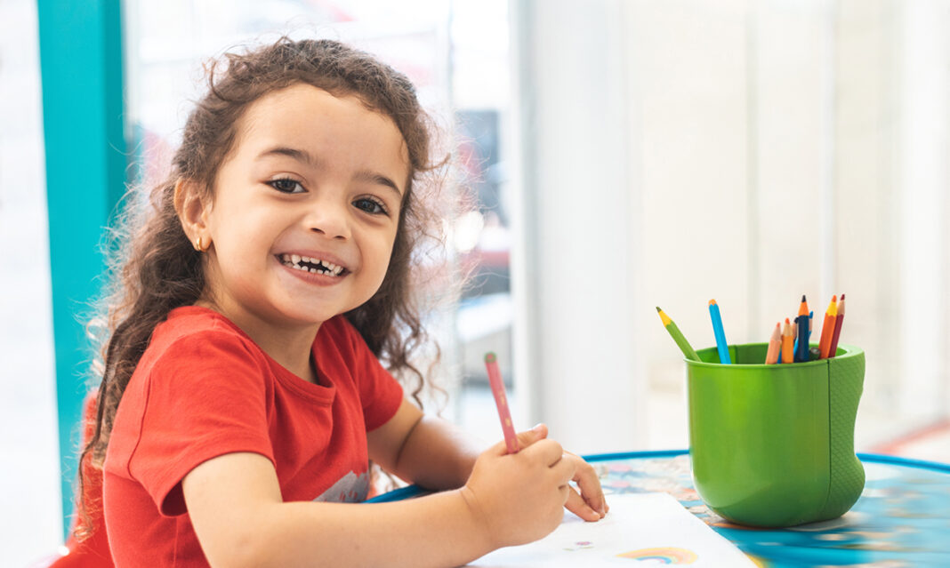 how-to-enroll-your-macomb-county-student-in-kindergarten-stock