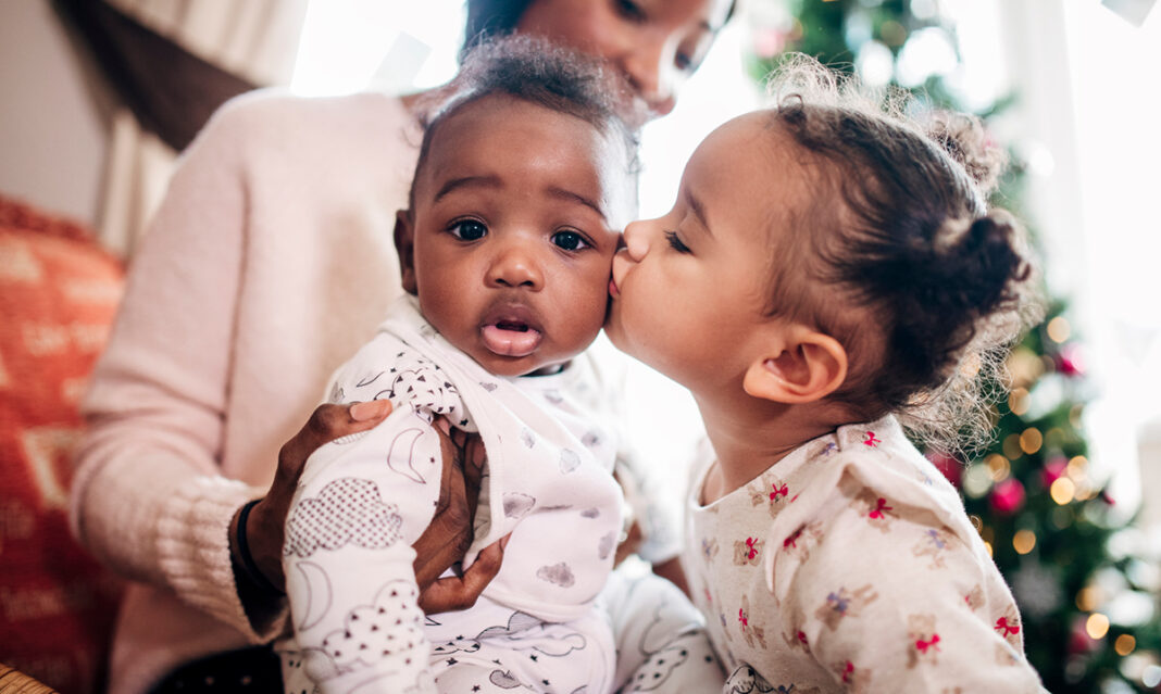 preparing-your-baby-for-their-first-holiday-gathering-istock