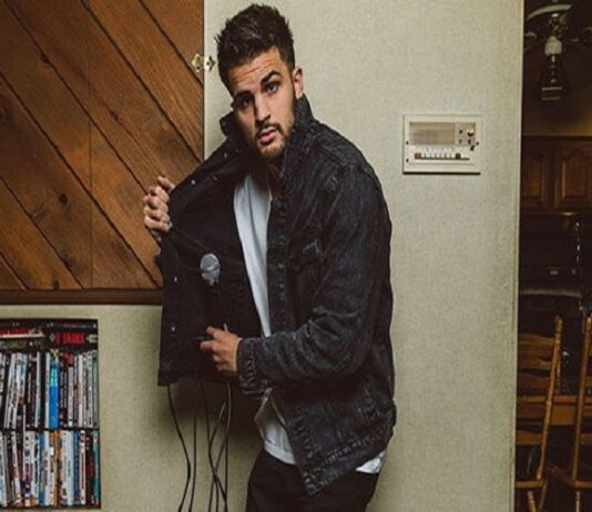 Comedian Eric D’Alessandro at Mark Ridley’s Comedy Castle in Royal Oak