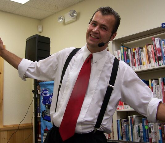 Fun Comedy Magic Show with Gordon the Magician at the Hamtramck Library in Hamtramck