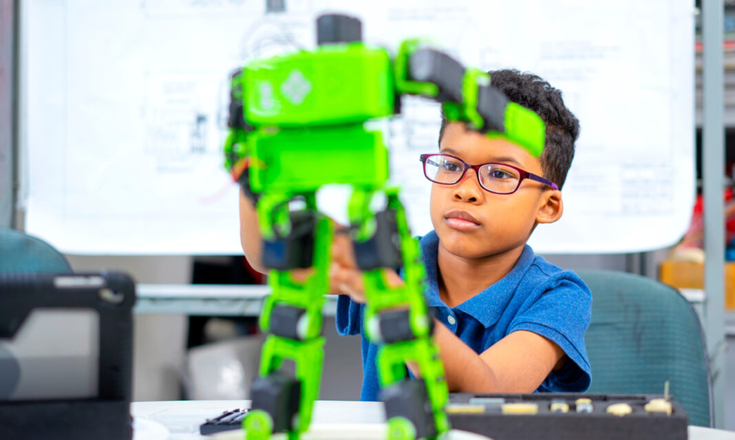 robotics-in-macomb-county-istock-nay