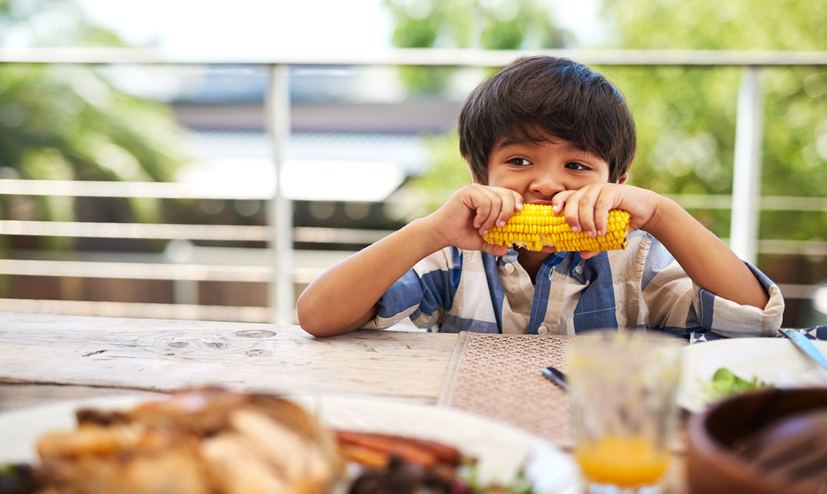 food-flights-in-southeast-michigan-istock-peopleimages