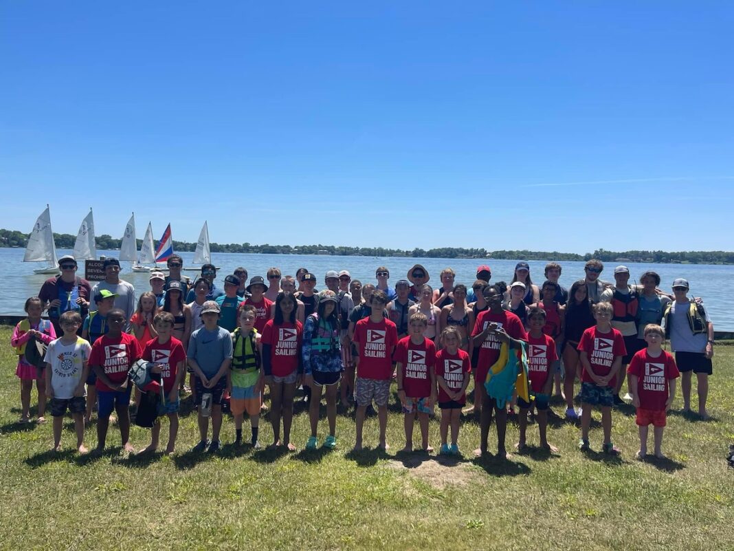 learn-to-sail-this-summer