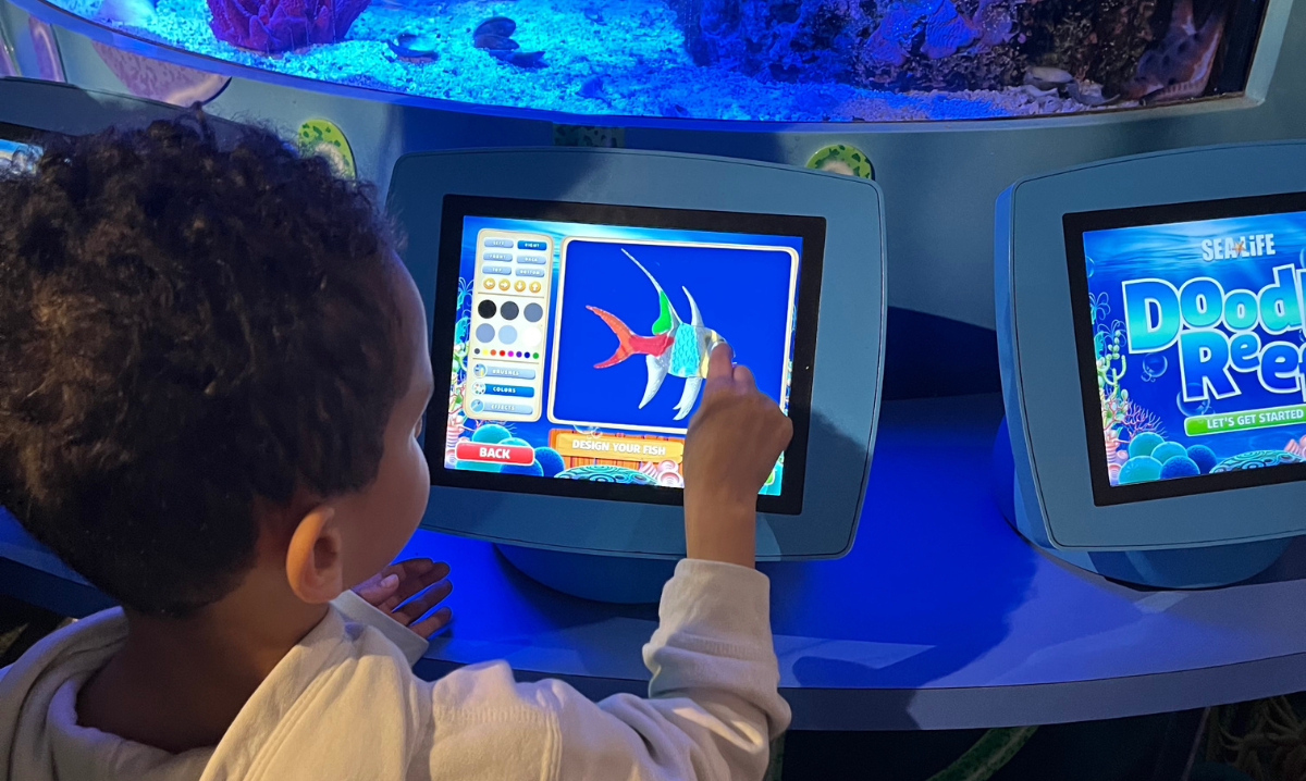 Sealife michigan aquarium with kids