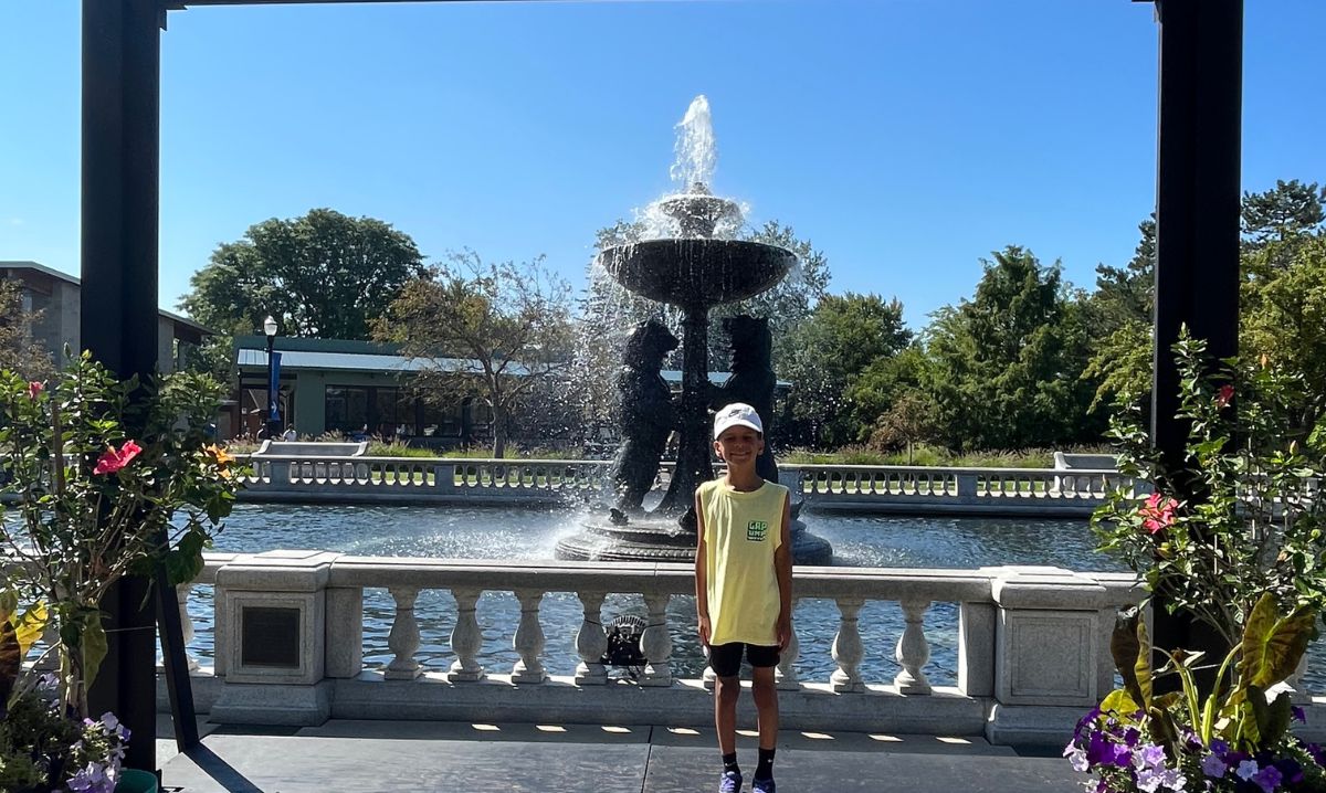 Detroit zoo with kids