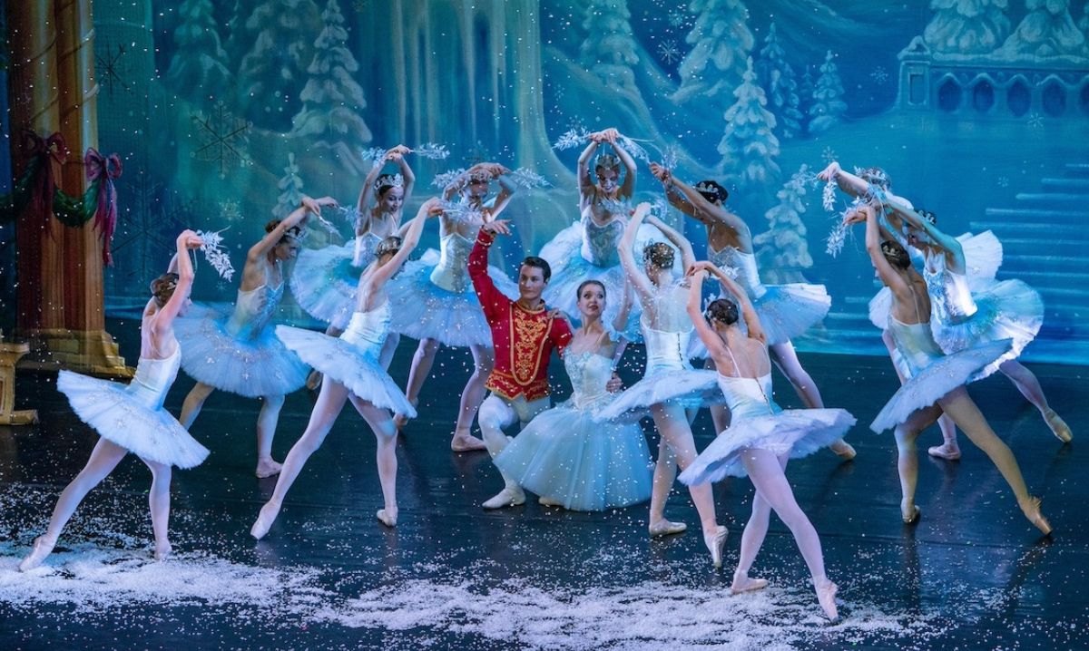 Waltz of the Magical Snow Forest