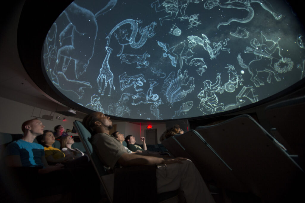 planetariums in metro detroit 