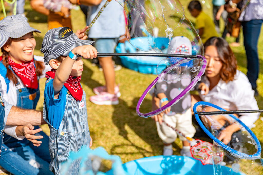 a day out with thomas bubble party