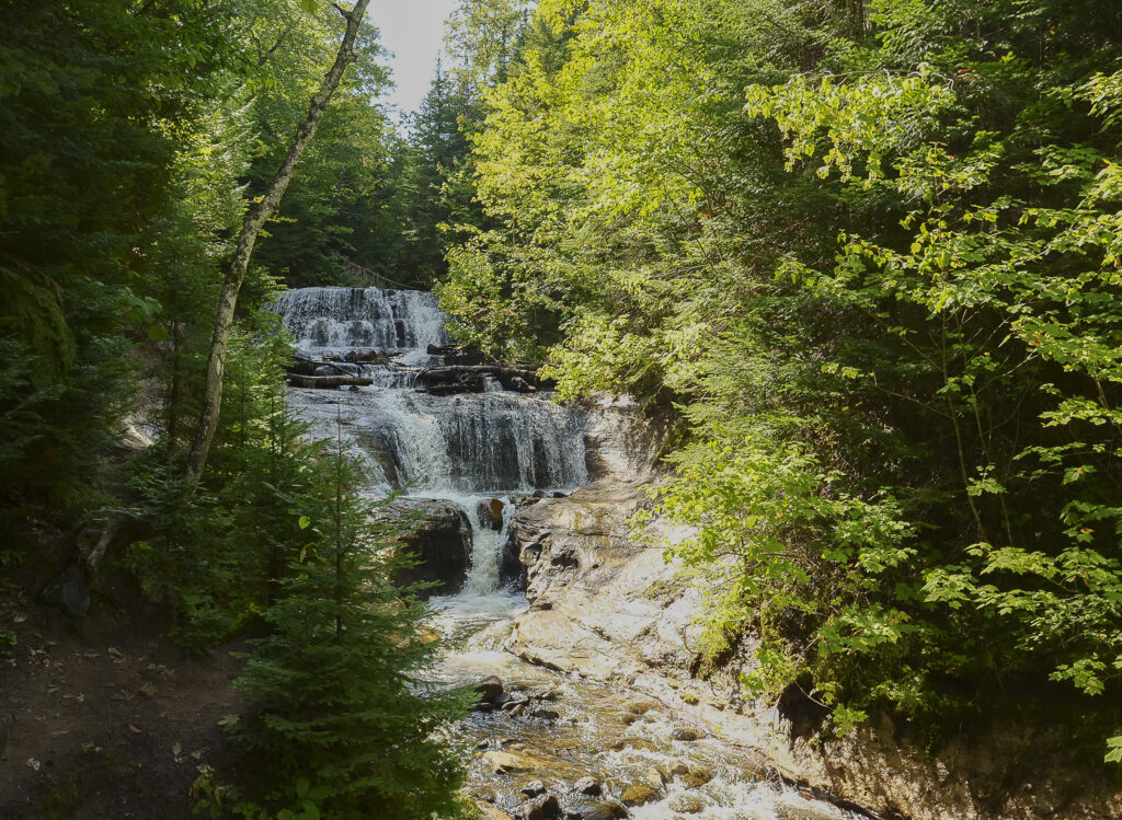 waterfalls near detroit