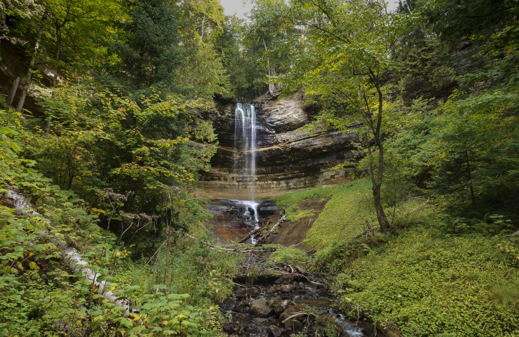 waterfalls near detroit
