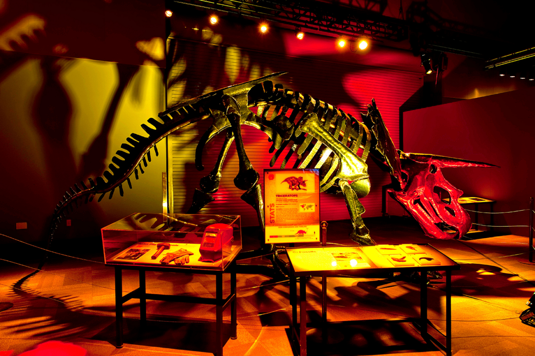 Dinosaurs in motion henry ford