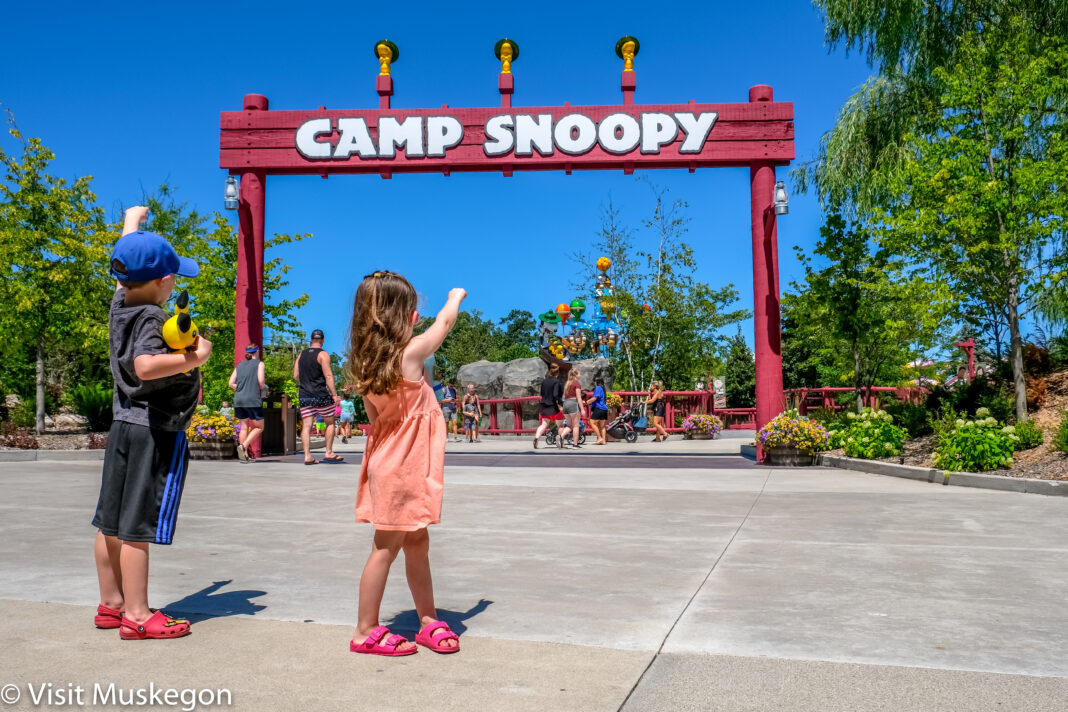 Camp Snoopy