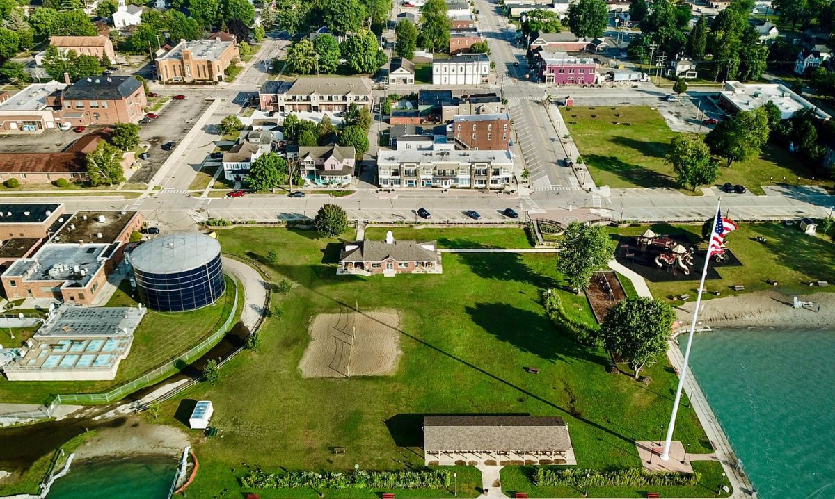 Downtown New Baltimore