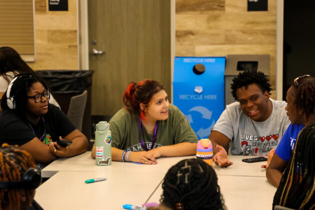 students-connect-with-campus-navigators-gvsu-college-prep-week