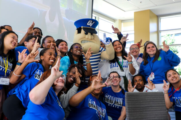 students-at-gvsu-during-college-prep-week