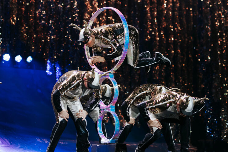 'Twas the Night Before by Cirque du Soleil