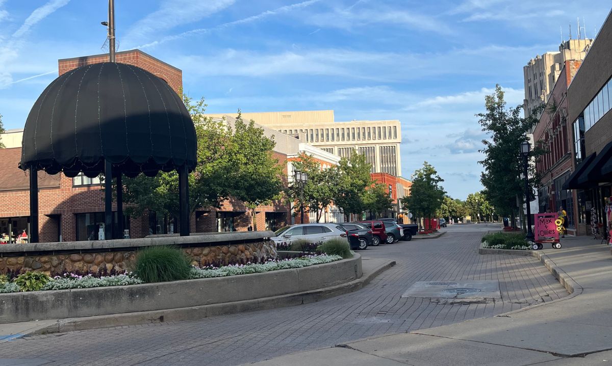 Enjoy Downtown Mount Clemens in Macomb County