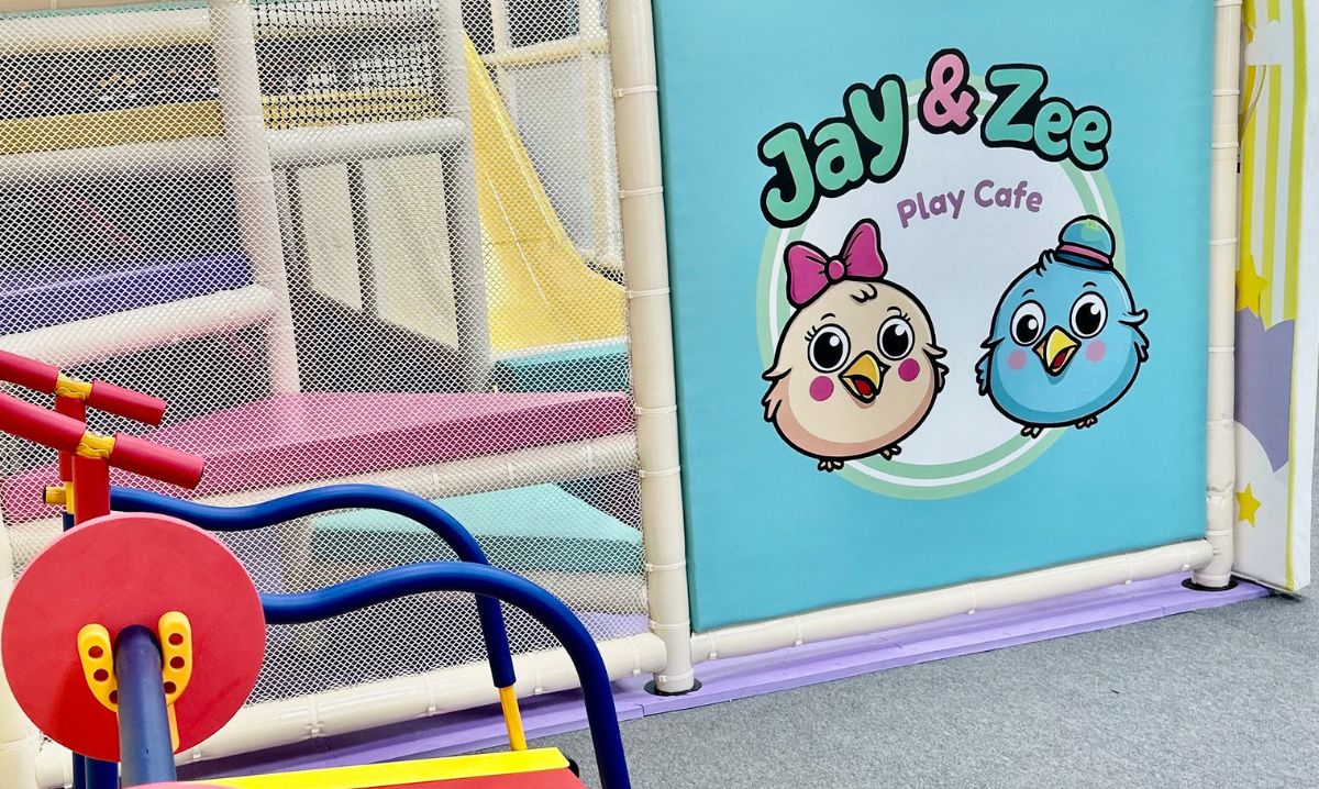 Jay and Zee Play Cafe