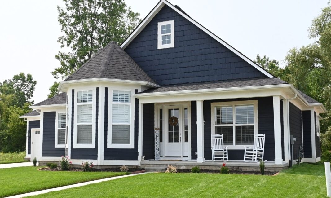 Single family home exterior in Macomb County illustrating how to find the right home for buyers.