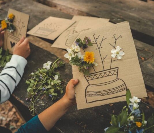Kids Outdoor Craft Hour at Stony Creek Metropark Kids create nature art with flowers and natural materials during Kids Outdoor Craft Hour at Stony Creek Metropark Nature Center